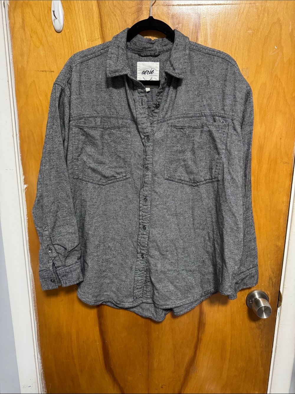 Aerie Women’s Gray Button-Up Shirt